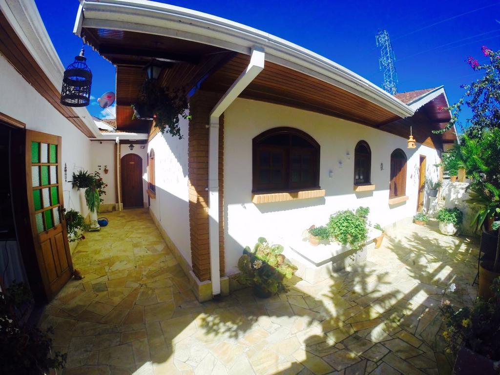Pousada Das Rosas - Campos do Jordao — Fotos 3